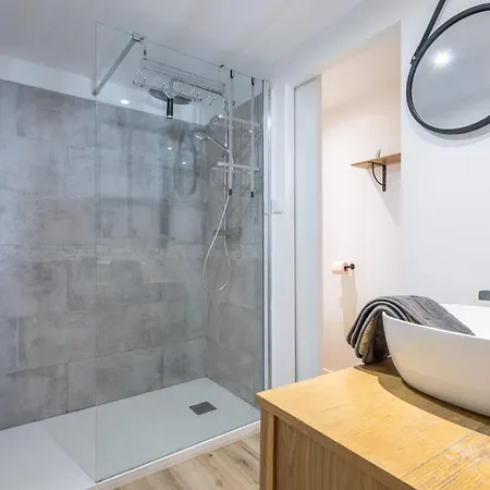 Joli Duplex Tres Recent Au Coeur De La *
